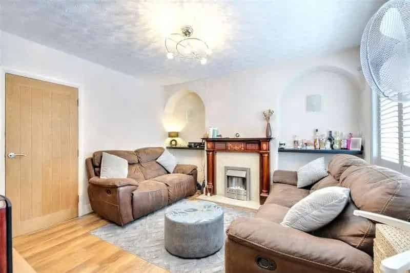 3 Bed Semi Detached House For Sale