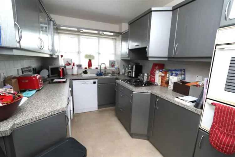 2 Bedroom Apartment for Sale in Shenfield