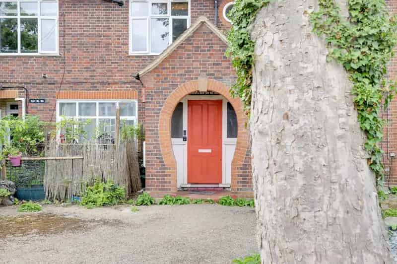 2 Bedroom Flat House to Rent