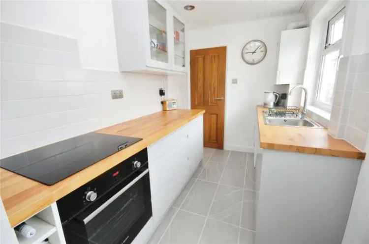 2 Bed House for Sale Town Centre Location