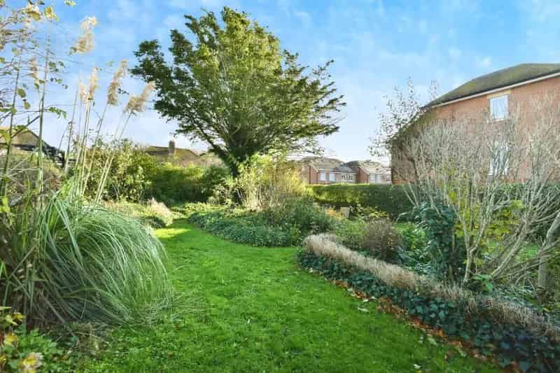 Three Bedroom Detached Bungalow Rottingdean