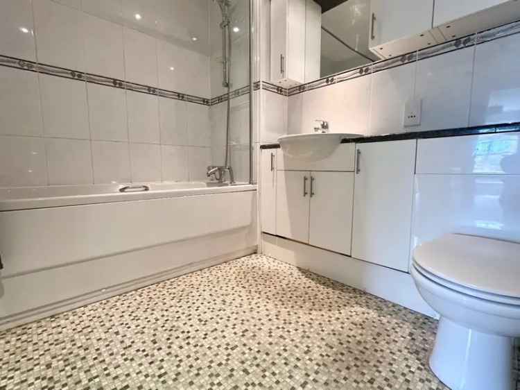 1 Bedroom Flat for Sale Near Victoria Hospital