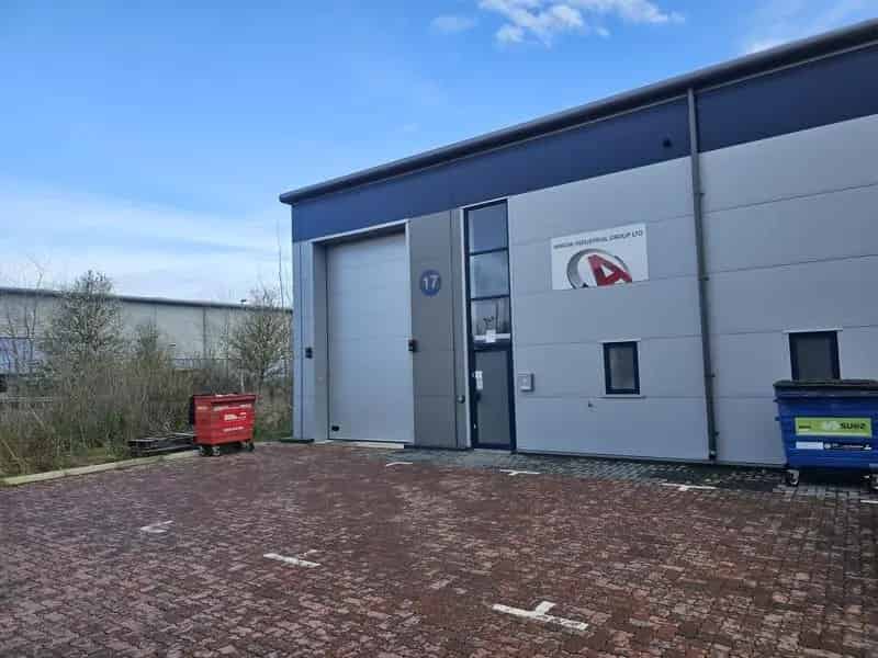 New Business Units 1001-6728 sq ft