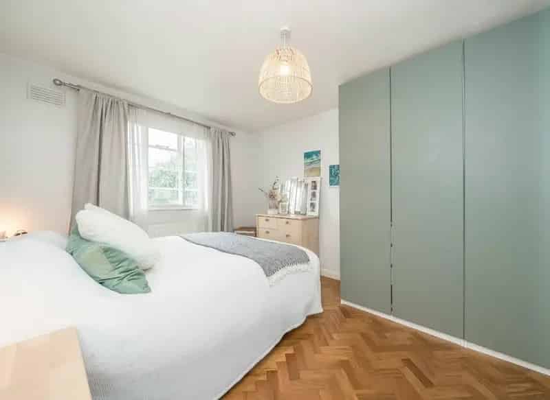 Two Double Bedroom Maisonette in St Margarets with Private Garden and Share of Freehold
