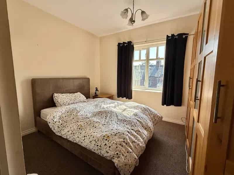 2 Bedroom Flat for Sale in Newcastle upon Tyne NE2