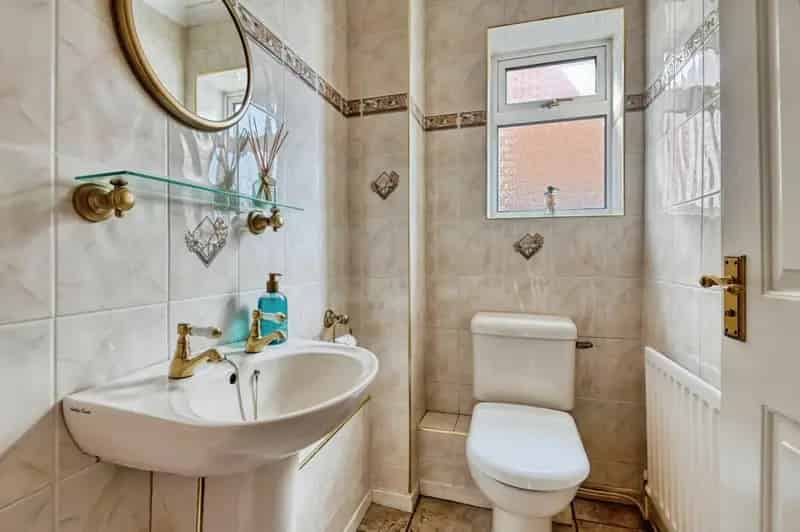 5 Bedroom Detached House For Sale Tamworth