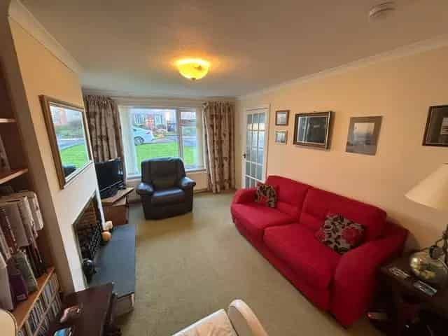 4 Bedroom Detached House for Sale in Hawkhead Estate Paisley