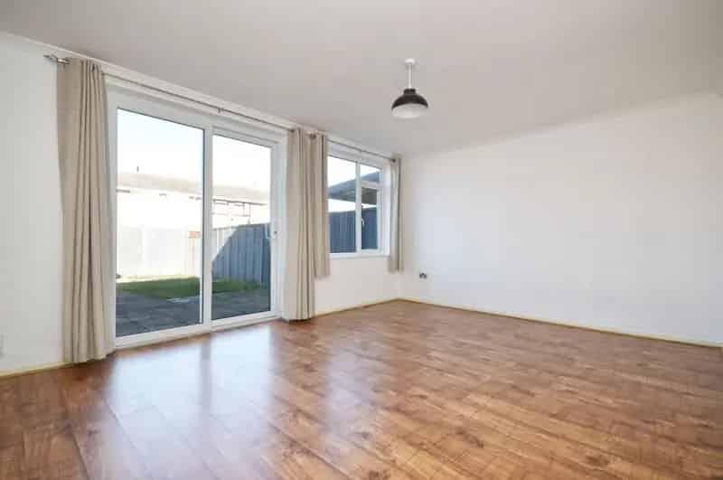 3 Bedroom House For Sale - Ideal First Time Buyer Home