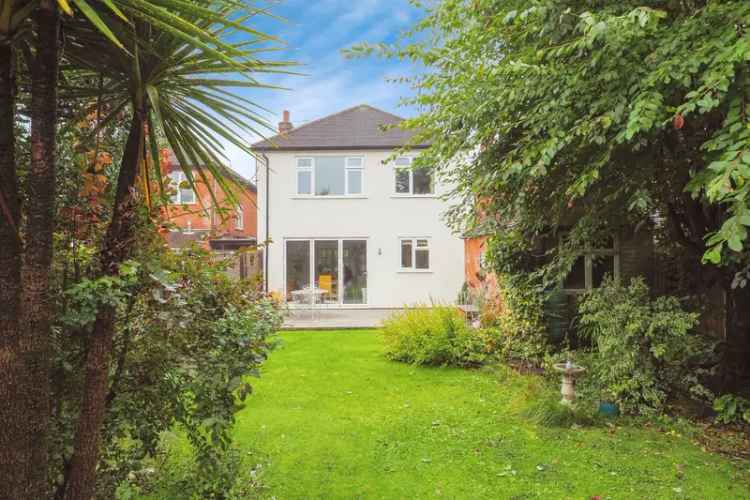 House For Sale in 110, Trowell Road, Nottingham, England