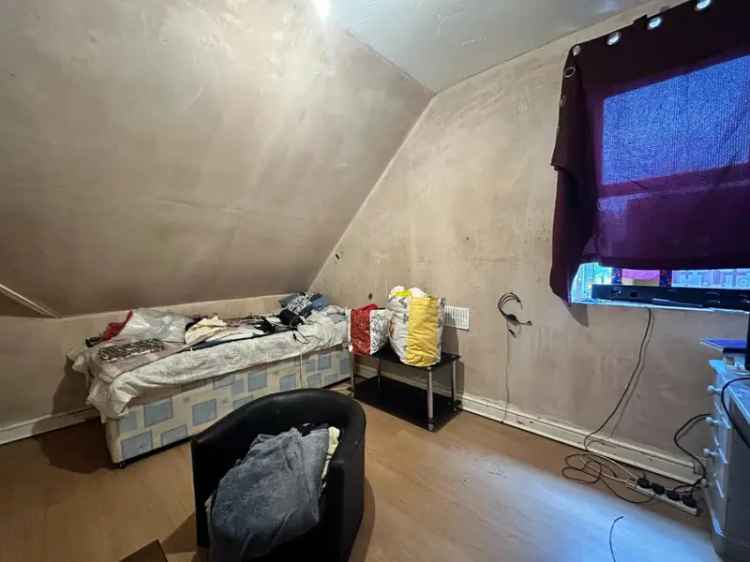 1 Bedroom Flat for Sale Online Auction