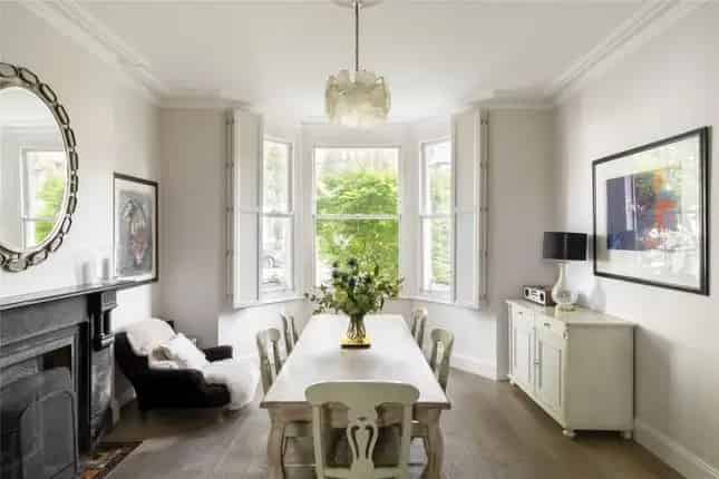 End Terrace House for Sale in London