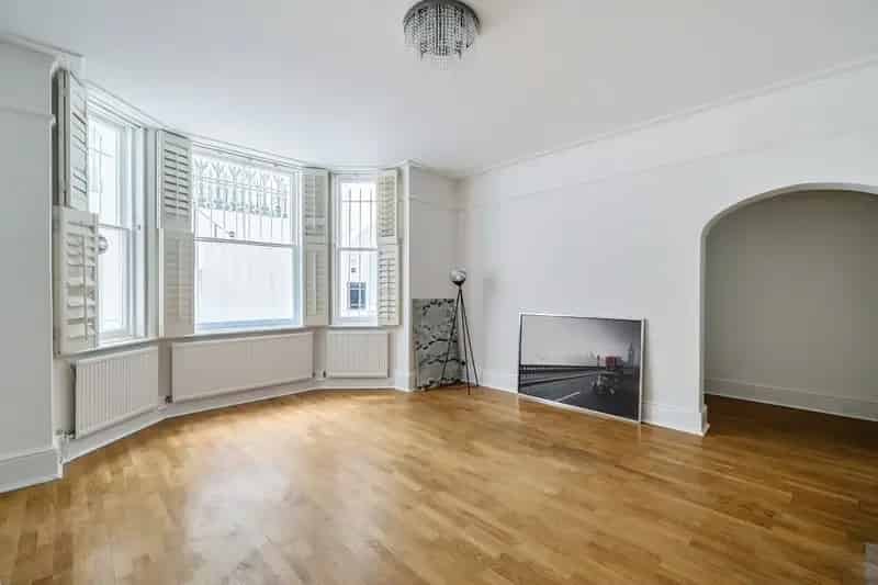 2 Bedroom Apartment to Rent in Central London