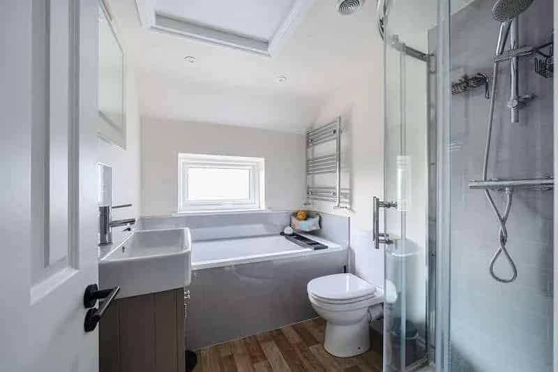 2 Bed House for Sale in Bishopstrow, Wylye Valley