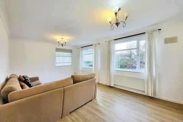 2 Bedroom Flat for Sale in Altrincham