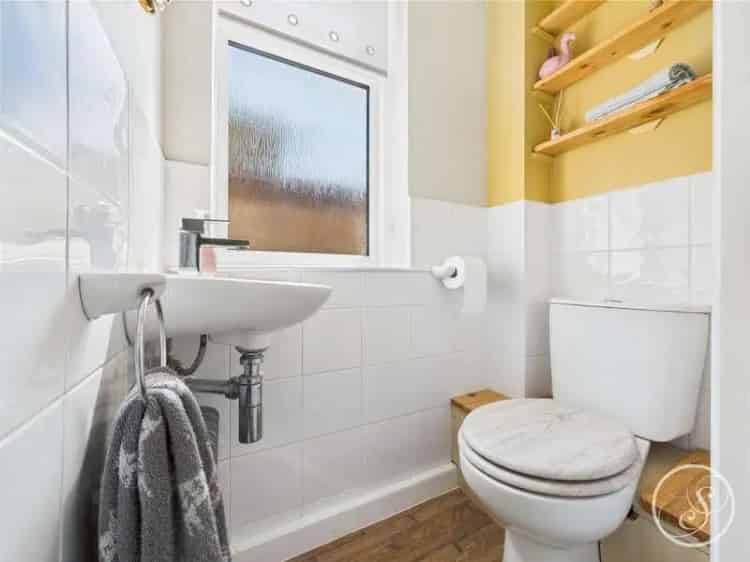 3 Bed Semi-Detached House for Sale