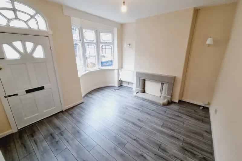 3 Bedroom House in Netherton Dudley - Newly Refurbished