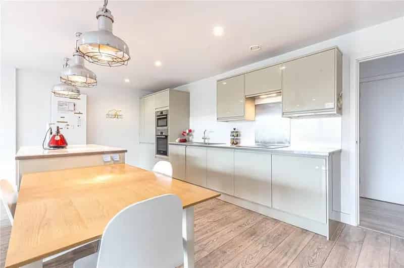 3 Bedroom Apartment for Sale