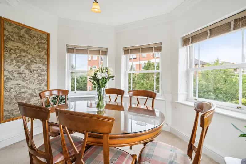 2-Bedroom Flat for Sale Barnes