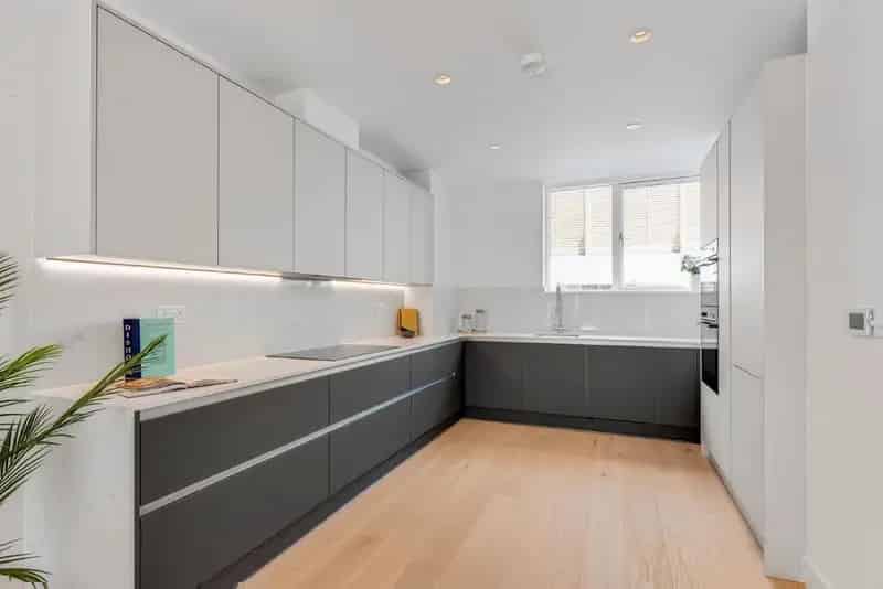 Luxury One Bedroom Garden Flat in Private Cul-de-Sac