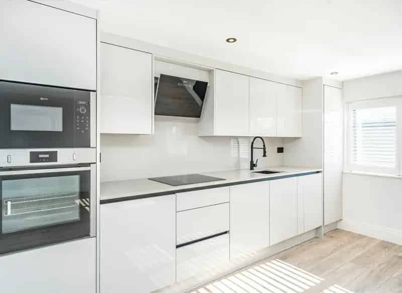 Flat For Sale , Streatham Road, London, England
