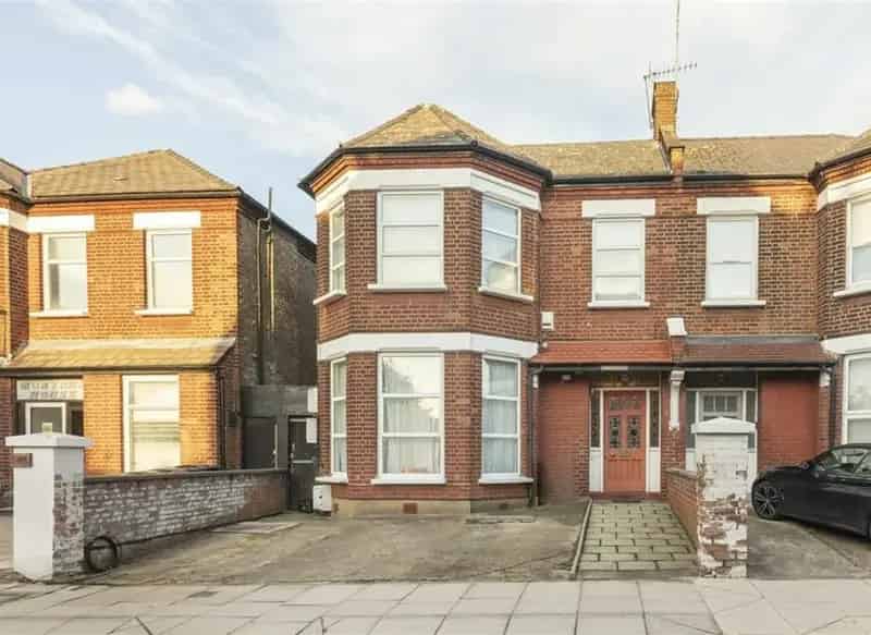 Spacious 2-Bedroom Garden Flat Cricklewood Near West Hampstead Kilburn