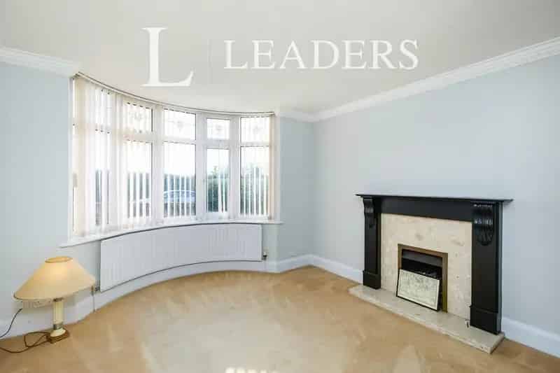 3 Bedroom Detached House for Rent