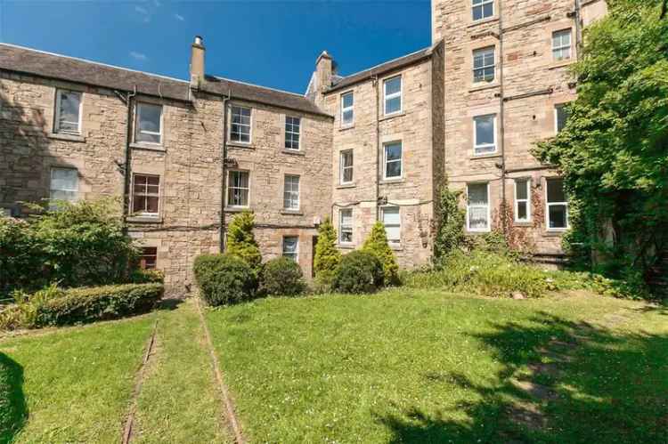 2 Bedroom Furnished Flat to Rent in Edinburgh