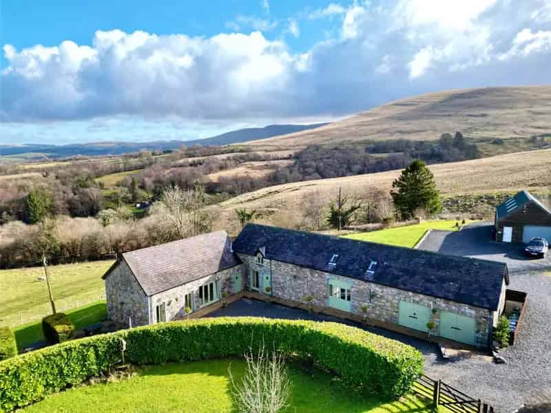 4 Bedroom Farmhouse with 3 Holiday Lets and Stunning Views