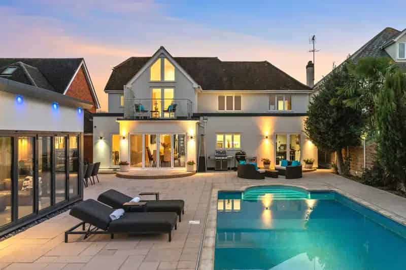 5 Bedroom Detached House Rochford