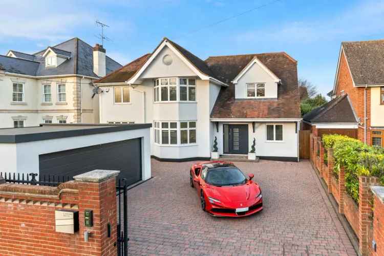 5 Bedroom Detached House Rochford