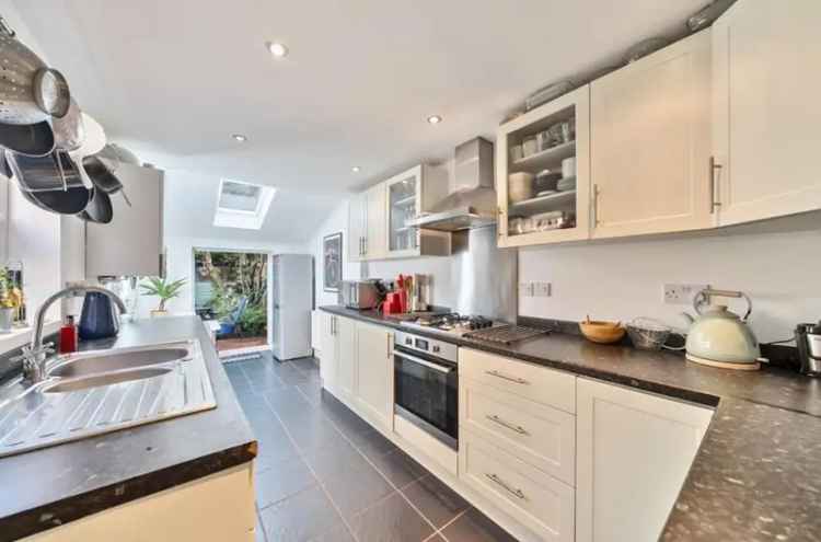 3 Bedroom Victorian Terraced House Bedford
