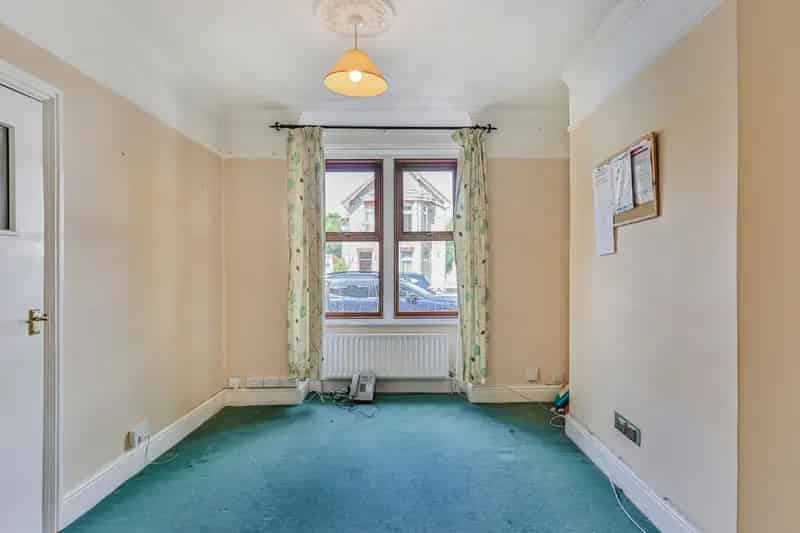 3 Bedroom House For Sale Near Poole Park