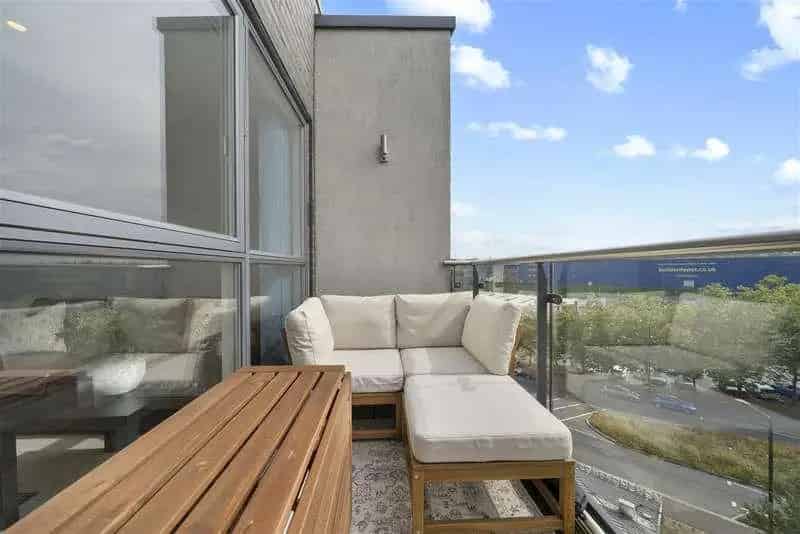 2 Bed Flat for Sale in Montmorency Park N11