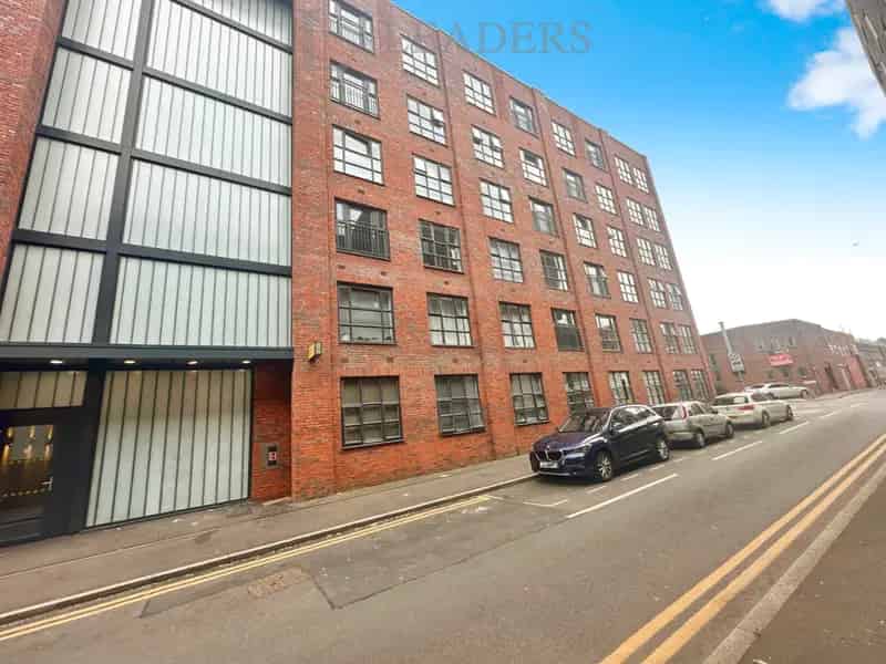 2 Bedroom Apartment to Rent in Birmingham City Centre
