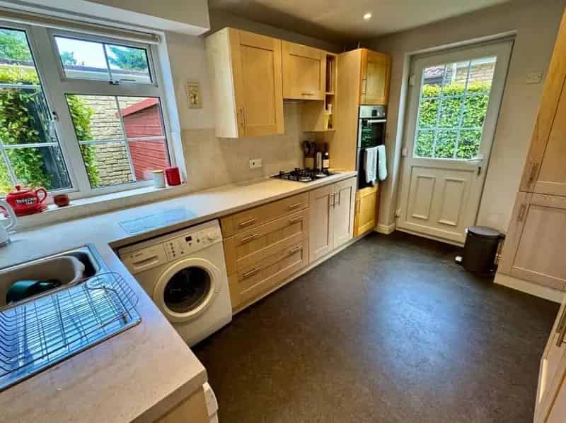 4 Bed Semi-Detached House for Sale