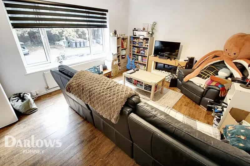 2 Bedroom Flat for Sale South Wales