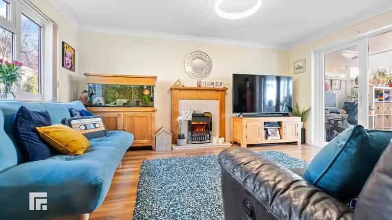 4 Bedroom Detached House for Sale in Cardiff