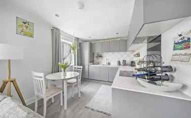 Totnes High-End Apartment Contemporary Living Eco-Friendly