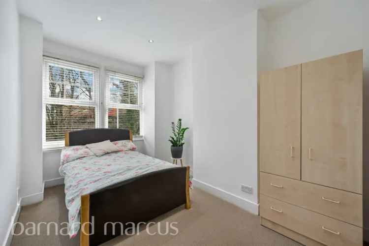 Two Double Bedroom Maisonette Share of Freehold Chain Free