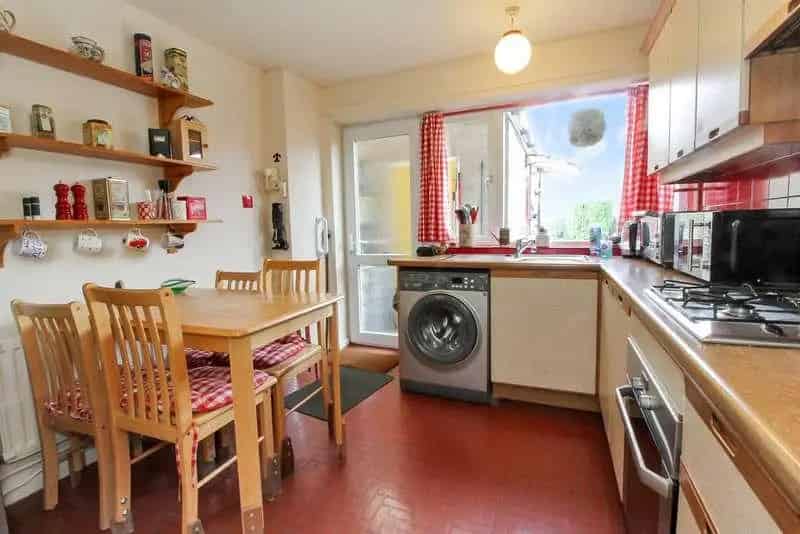 3 Bed Semi-Detached House For Sale