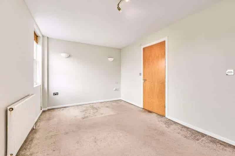 3 Bed Flat for Sale near Mile End Tube