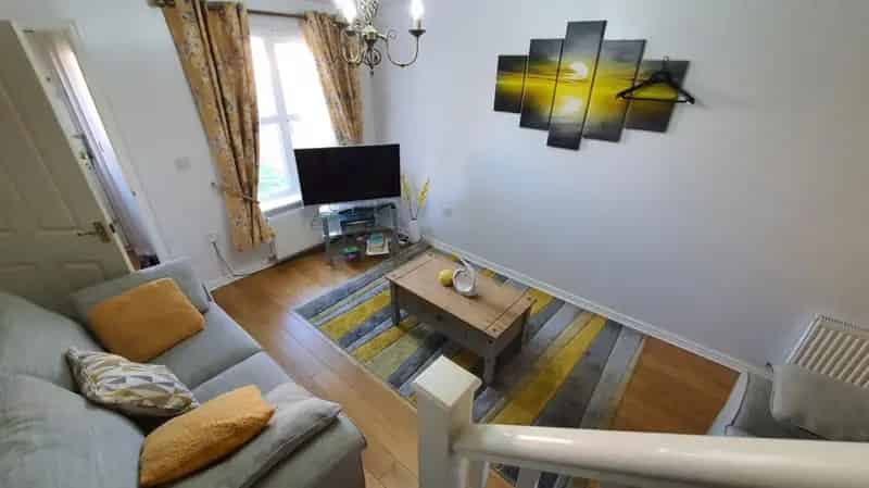 2 Bed House for Sale - Ideal First Time Buyer Investment