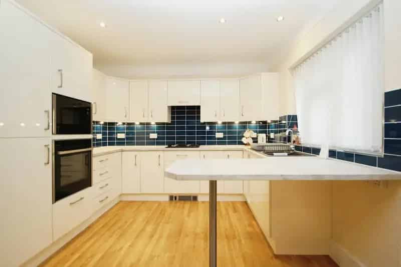 3 Bedroom Detached Bungalow Near Beach For Sale