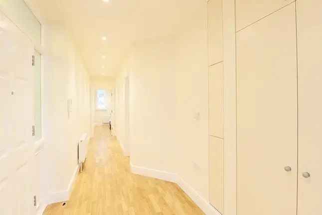 3 Bed Flat to Rent Ravenscourt Park W6 Newly Refurbished Apartment