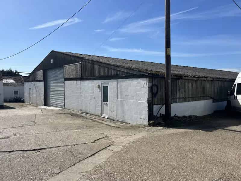 Low-Cost Storage Unit To Let Immediately Available