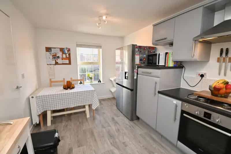 3 Bed Family Home for Sale Near Town Centre
