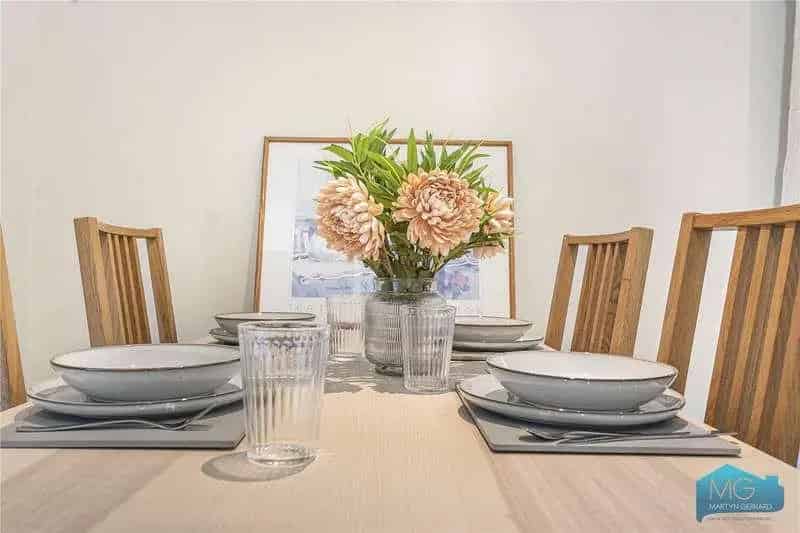 3 bed flat for sale