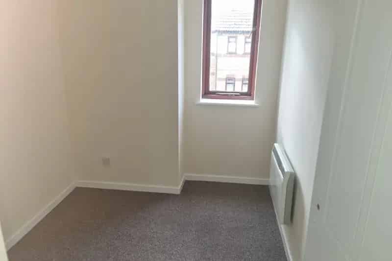 Town Centre Flat  Newly Decorated First Floor 1 Double Bedroom 1 Single Bedroom