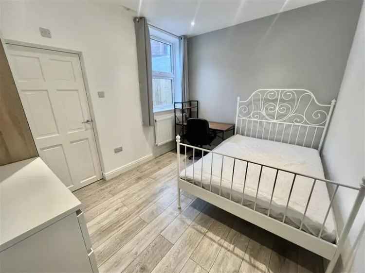 2 Bed Furnished Flat Ilkeston Road NG7 Zero Deposit Available