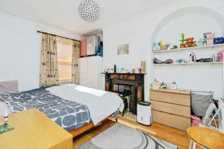 3 Bedroom House 3 Self Contained Flats Investment Opportunity